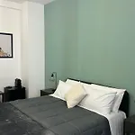 Riversidemellini44 بيت ضيافة روما